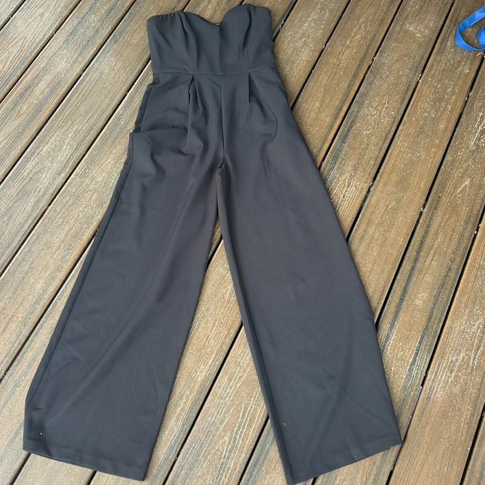 EUC Forever 21 Strapless Sweetheart Jumpsuit Black Medium - Picture 2 of 9